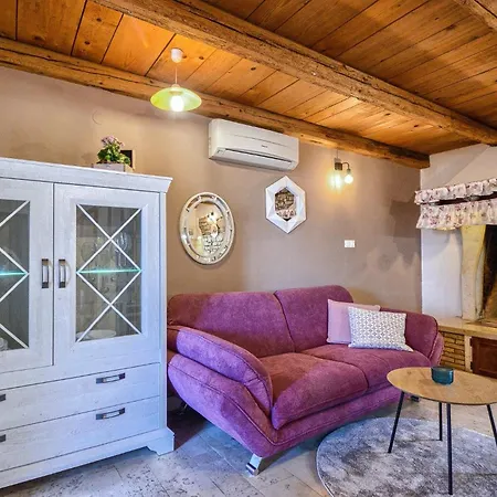 Rosana In Muntic - Haus Fuer 4-5 Personen Villa Pula