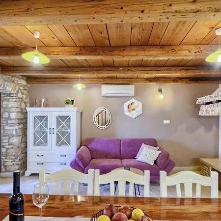 Villa Rosana In Muntic - Haus Fuer 4-5 Personen