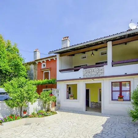 Villa Rosana In Muntic - Haus Fuer 4-5 Personen *