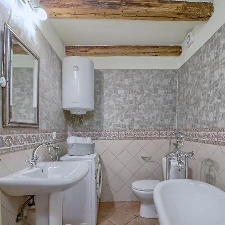 Villa Rosana In Muntic - Haus Fuer 4-5 Personen *